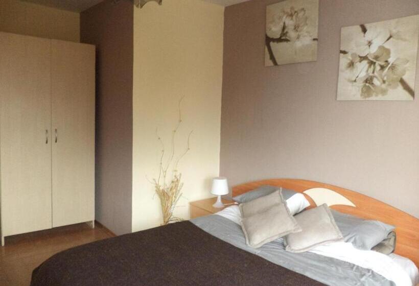 غرفة قياسية حمام مشترك, Elbarr Rogachevo