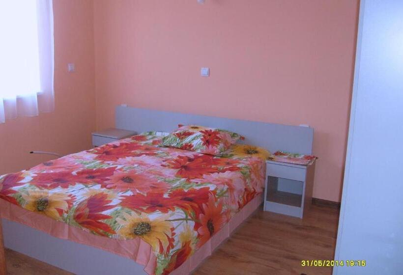 침실 1개 테라스 아파트, Guest Rooms Mihaylovi