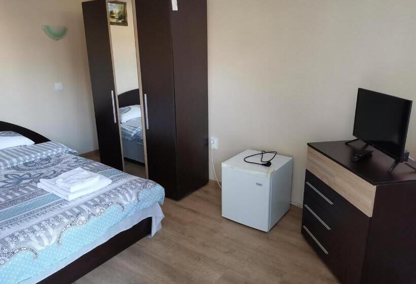 스탠다드 테라스 룸, Guest Rooms Mihaylovi