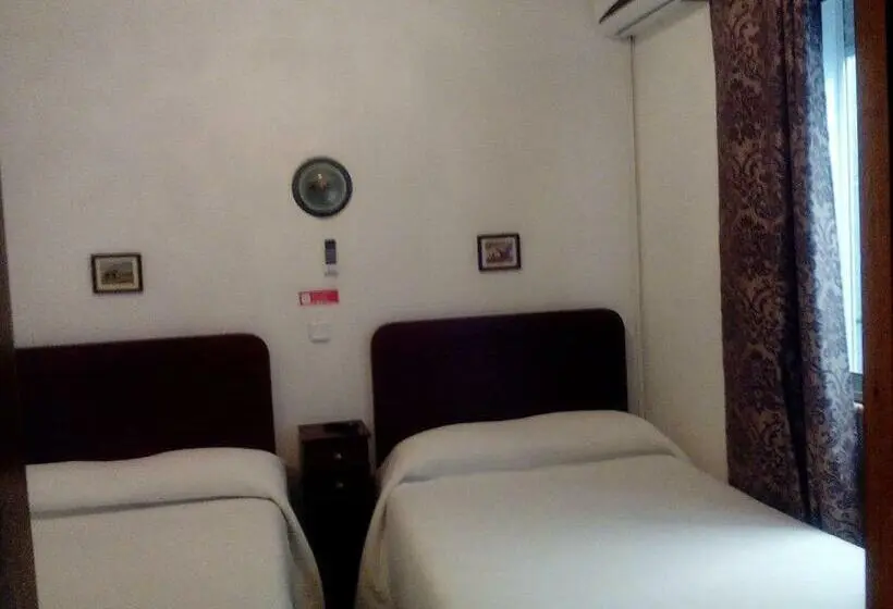 Perhehuone, Residência Matos Pereira