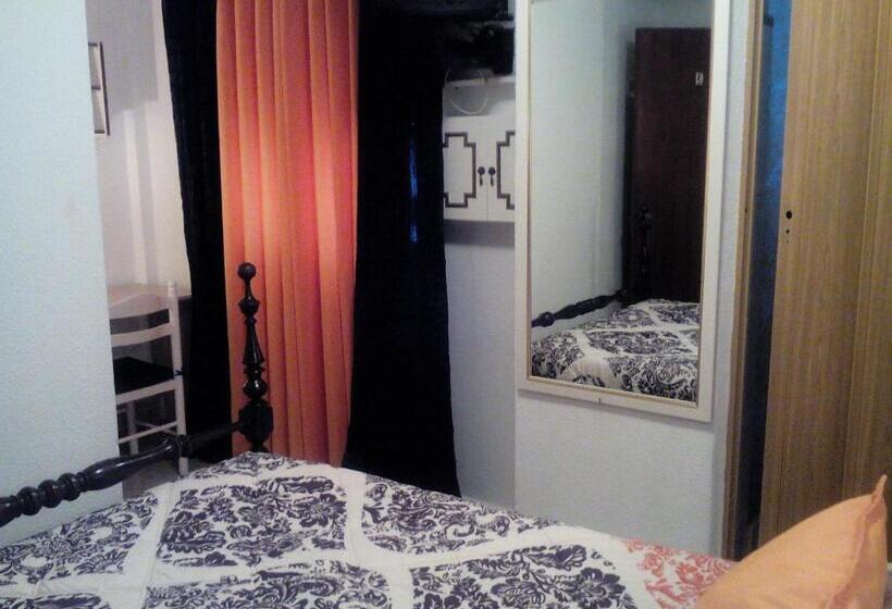 غرفة قياسية, Residência Matos Pereira