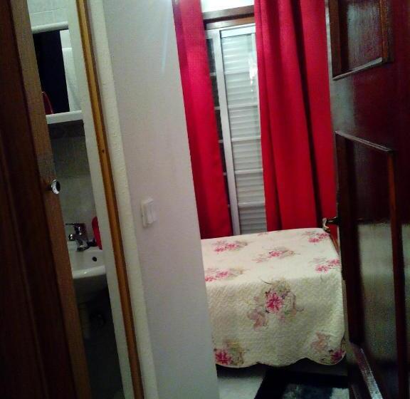 غرفة قياسية فردية, Residência Matos Pereira