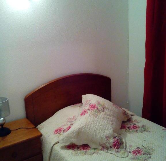 Quarto Estandar Individual, Residência Matos Pereira