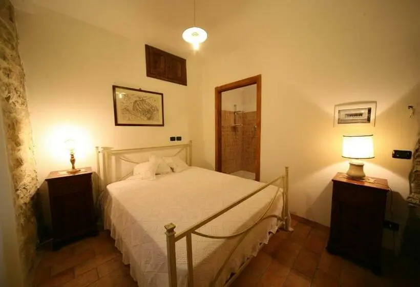 スタンダードスタジオ, Borgo Di Cortolla