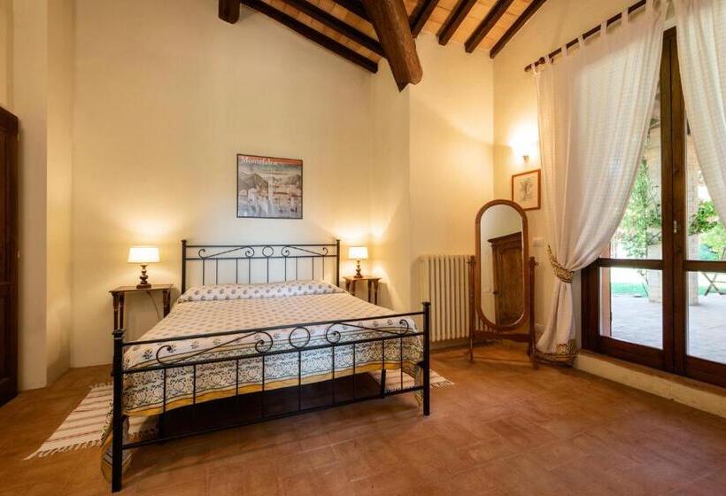 דירת שלושה חדרים, Fonte Sala