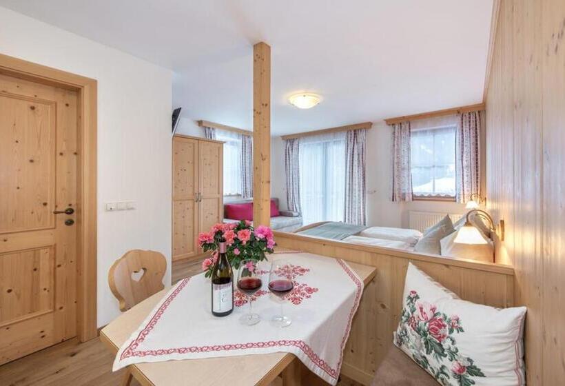 套房, Oberkantiolhof