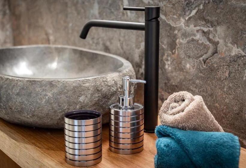 可观山景的小型套房, Oberkantiolhof