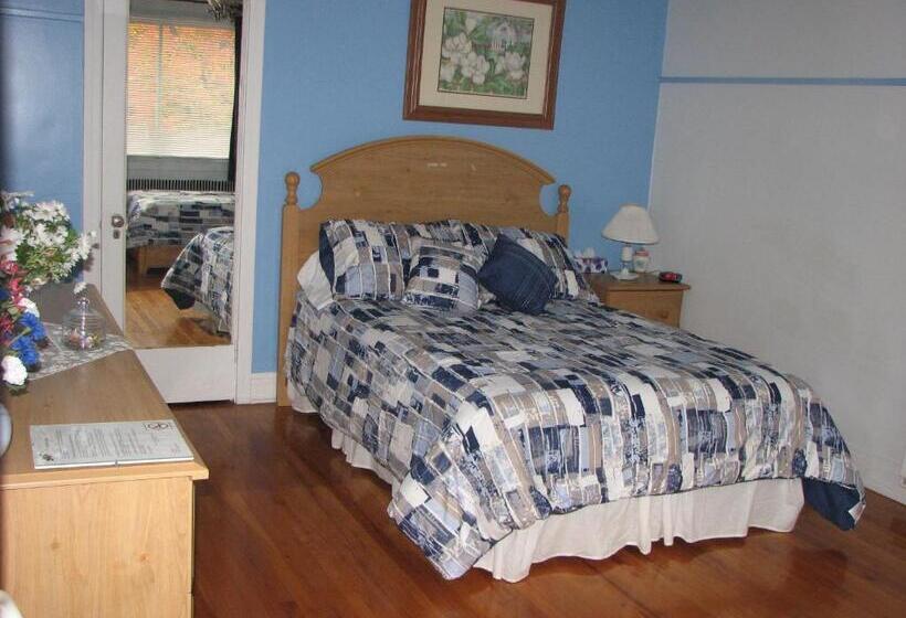 带共用浴室的标准房间, Magnolia B&b