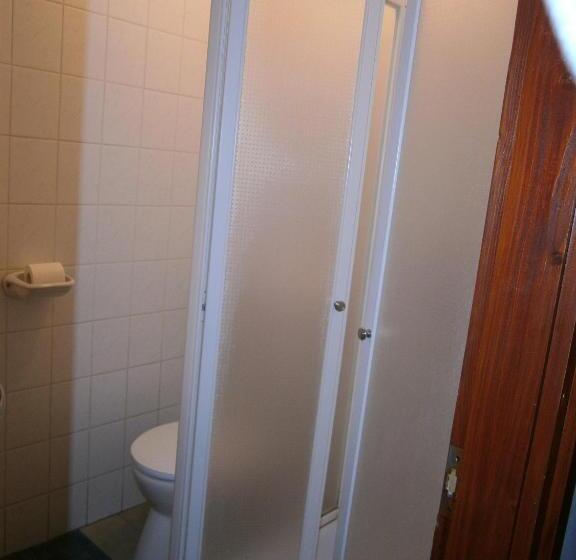 标准间, Vándor Vigadó