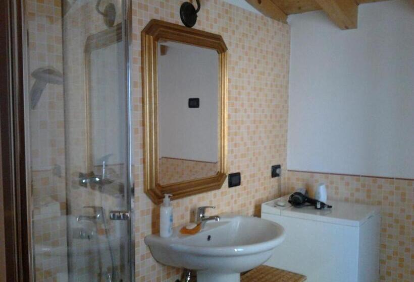 חדר סטנדרט חדר אמבטיה משותף, Bed & Breakfast Castello