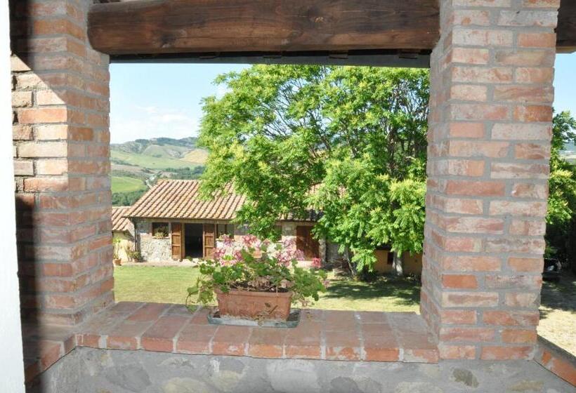 דירת שלושה חדרים, Campocane Oaks