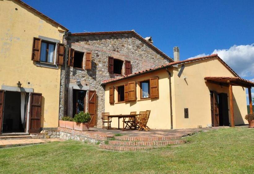 דירת שלושה חדרים, Campocane Oaks