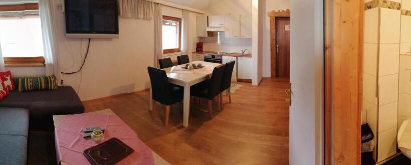 带阳台两卧公寓, Landhotel Oberwengerhof