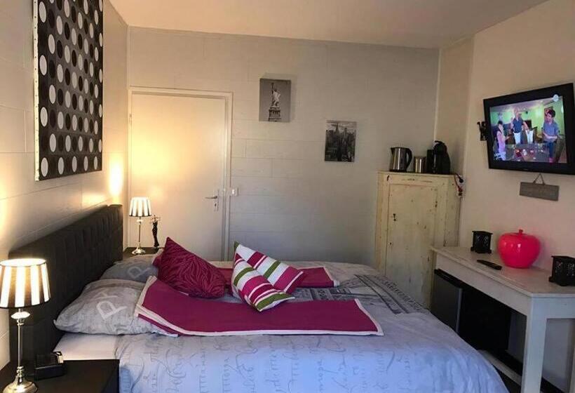 اتاق استاندارد, Repos De La Fontaine