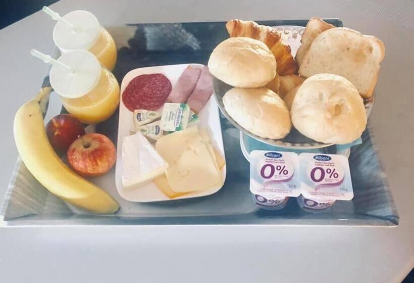 اتاق لوکس, Repos De La Fontaine