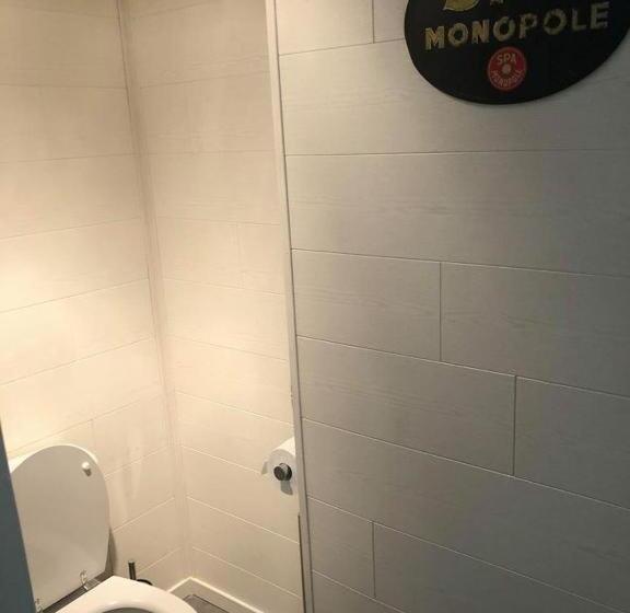 اتاق استاندارد, Repos De La Fontaine