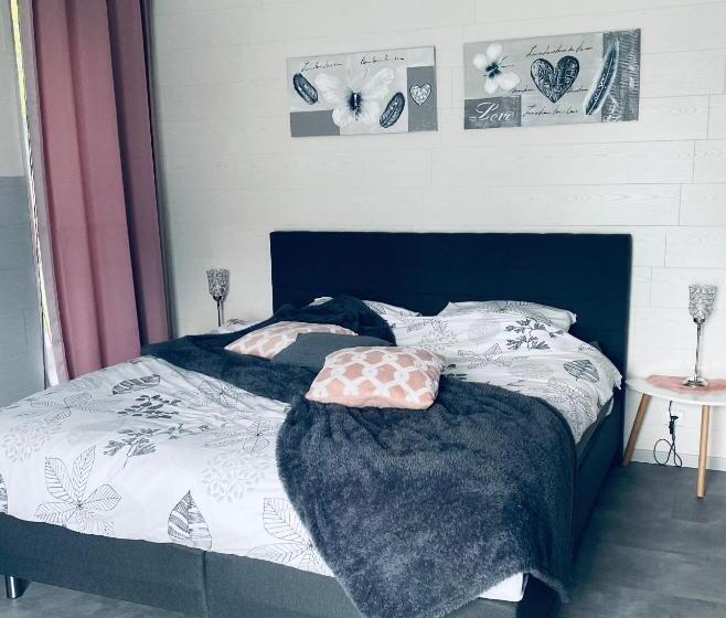 اتاق لوکس, Repos De La Fontaine