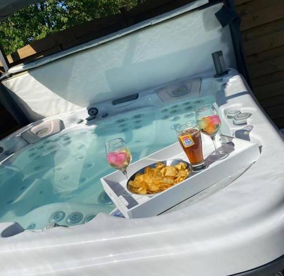 اتاق استاندارد با چشم‌انداز باغ, Repos De La Fontaine