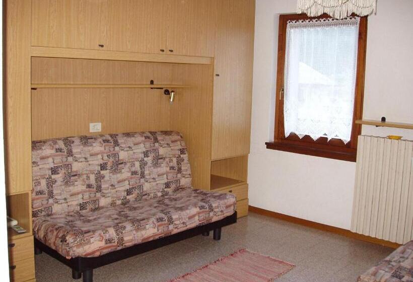 استودیو استاندارد با بالکن, Residence Iris Beb