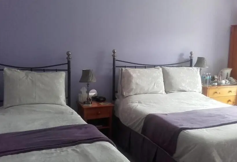 ファミリールーム, Rockfoot B&b