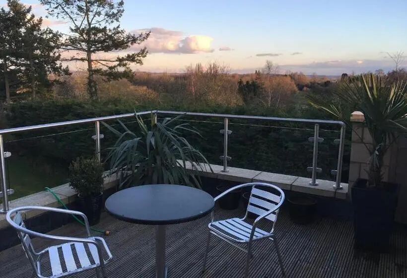 キングサイズベッドのデラックスルーム, Warborough B&b