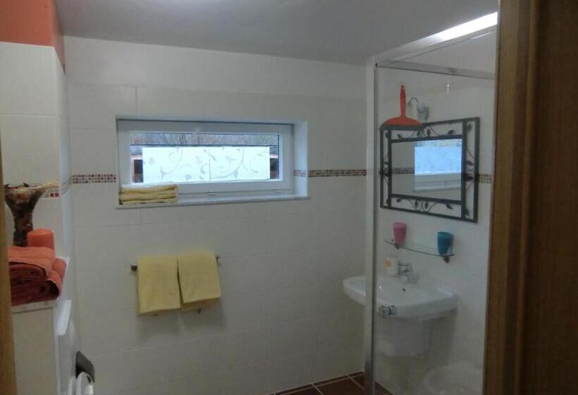 Студия Стандарт, B&b Au Coeur De Villers