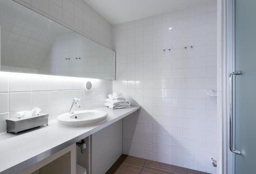 اتاق راحتی, B&b Vis à Vis