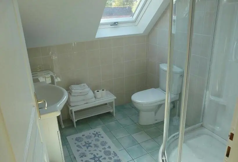 スタンダードトリプルルーム, Chambres D Hôtes De Penn Ar Yeun