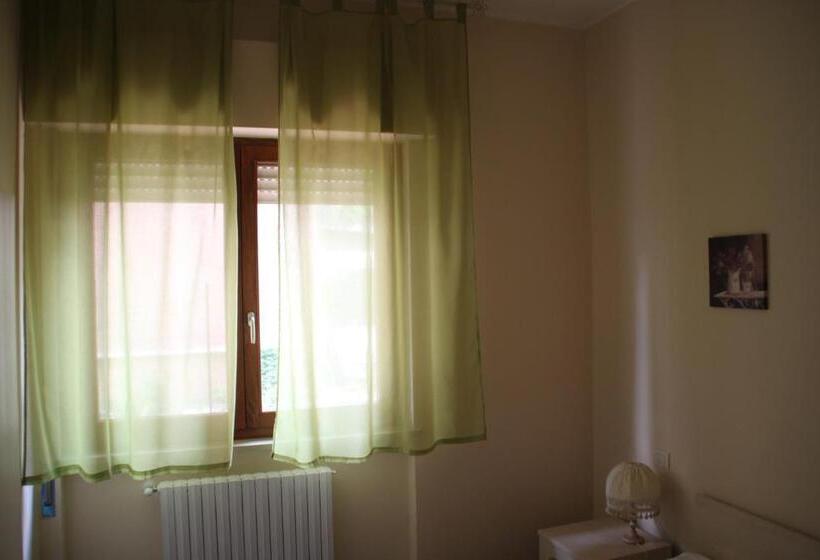 エコノミールーム, Un Posto Al Sole