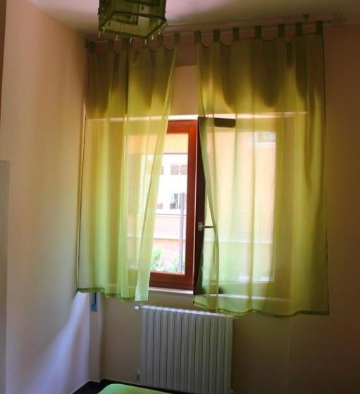 エコノミールーム, Un Posto Al Sole