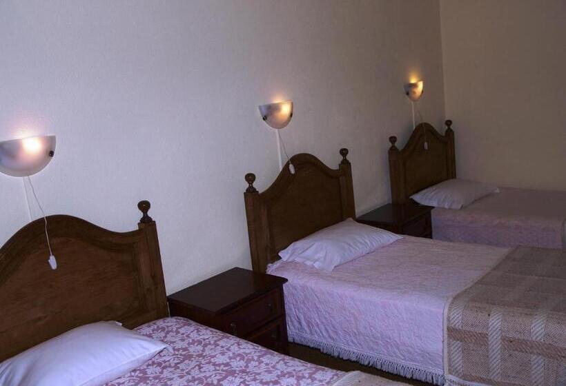 Четырехместный Номер Стандарт, Estrela