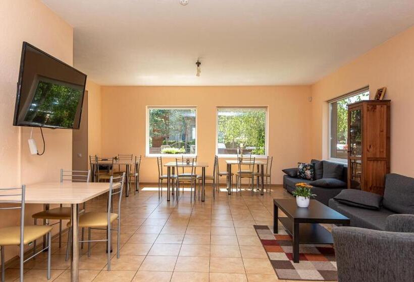 اتاق استاندارد چهار تخته, Guest House Pasaulio Krastas