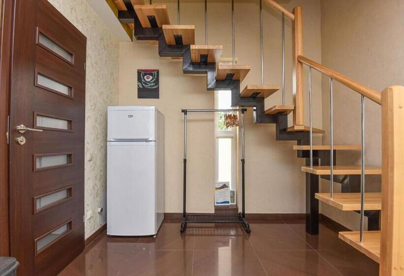 خانه 1 خوابه, Guest House Pasaulio Krastas