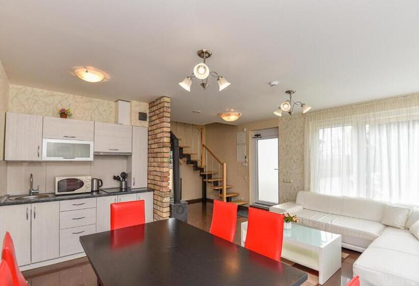 خانه 1 خوابه, Guest House Pasaulio Krastas