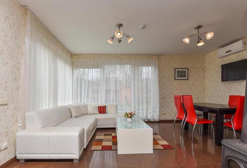 خانه 1 خوابه, Guest House Pasaulio Krastas