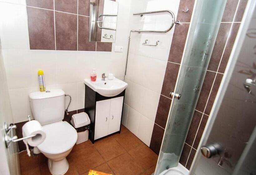 کلبه ییلاقی, Guest House Pasaulio Krastas