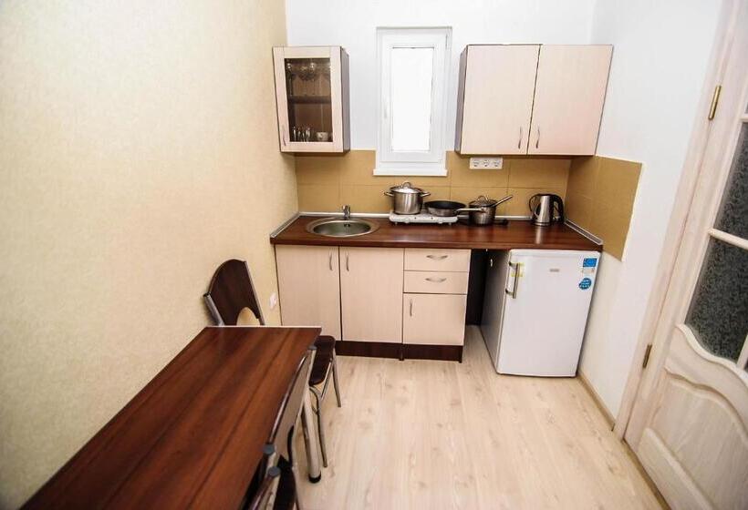 کلبه ییلاقی, Guest House Pasaulio Krastas