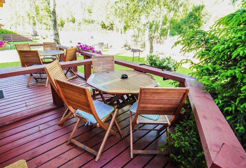 کلبه ییلاقی, Guest House Pasaulio Krastas