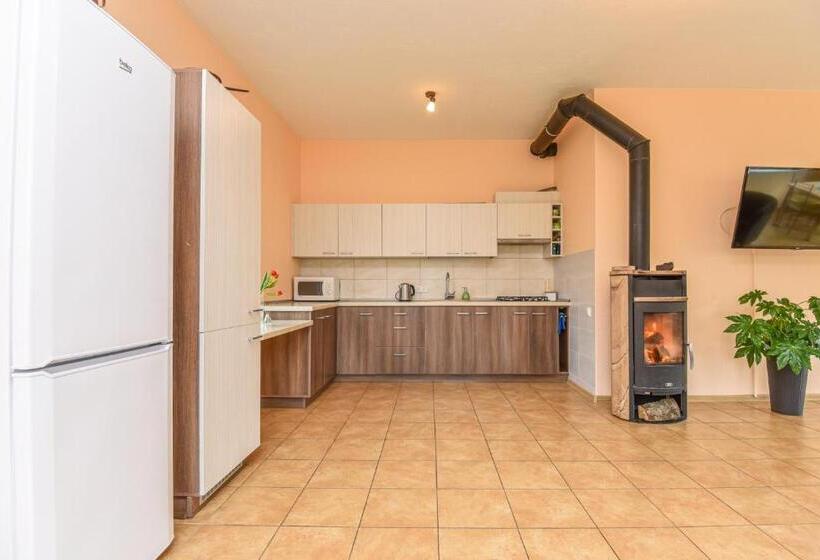 ویلای 1 خوابه, Guest House Pasaulio Krastas