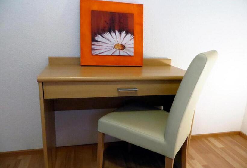 발코니가 있는 2 베드룸 아파트, Haus Matt