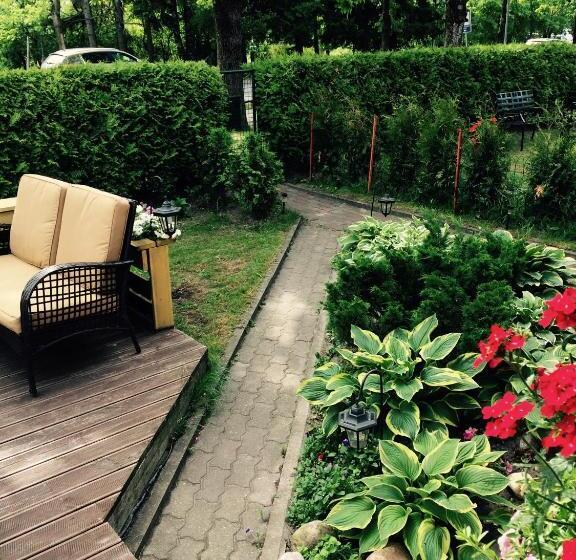 استودیو استاندارد با تراس, Lana House