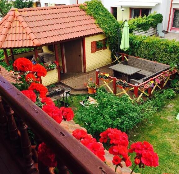 اتاق استاندارد با بالکن, Lana House