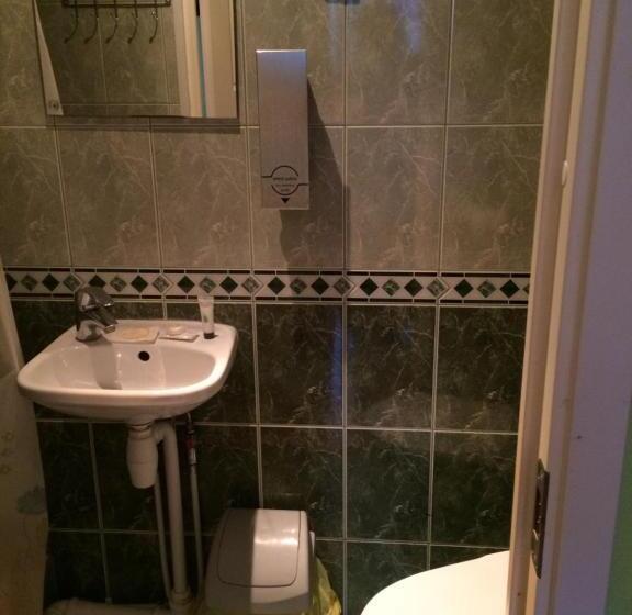 استودیو استاندارد با چشم‌انداز باغ, Lana House