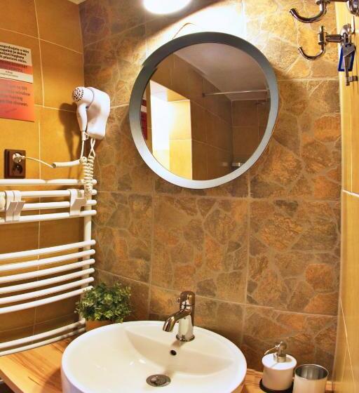 شقة غرفة واحدة, Penzion Mini