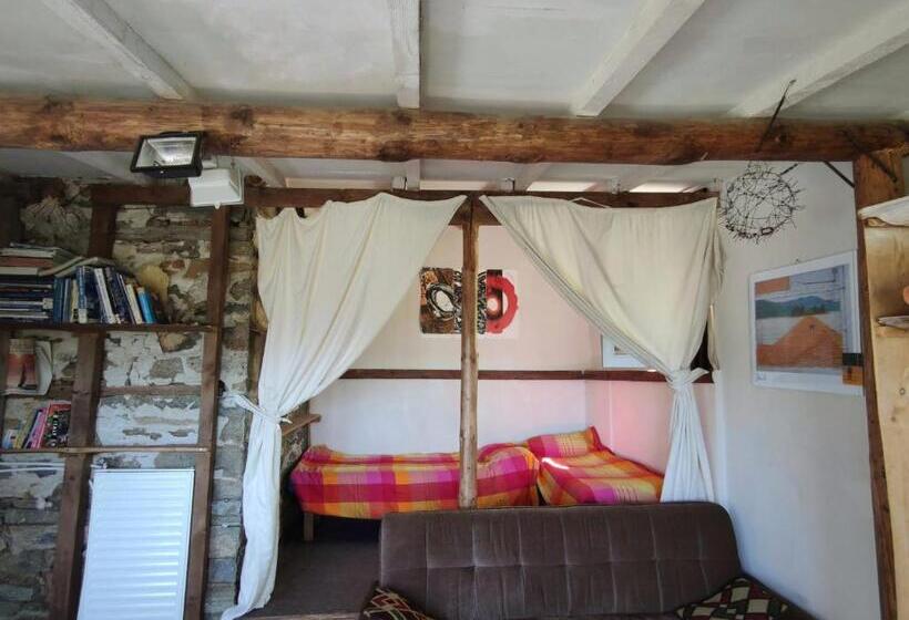 スイート, Zornica Guest House