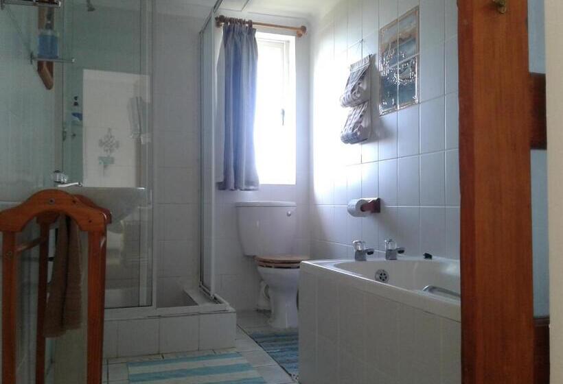 חדר סטנדרט נוף לים, The Trailhouse