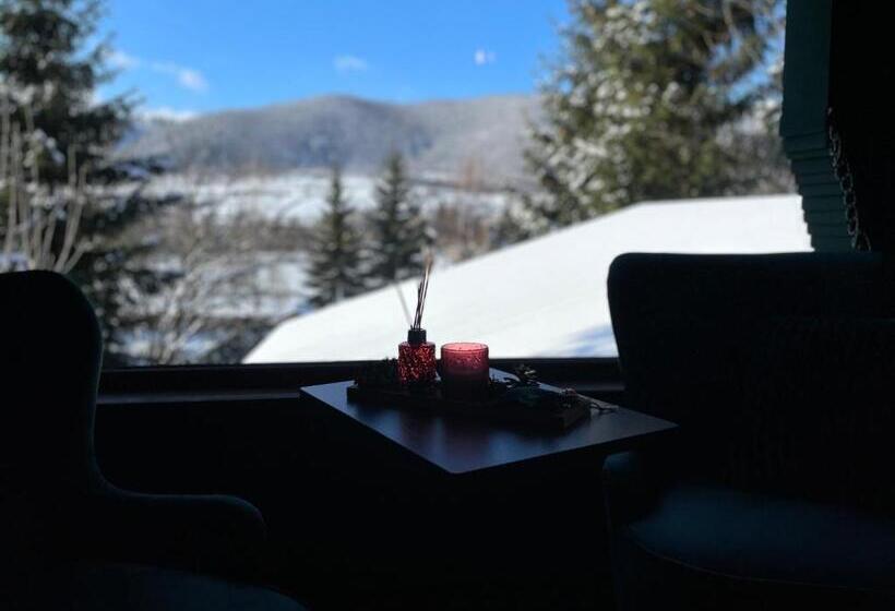 חדר דחוקס עם מיטת קינג, Hétvezér Panzió