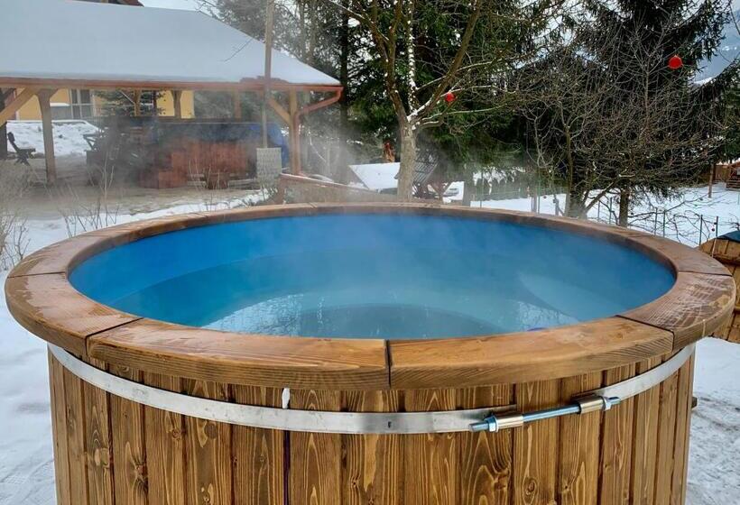 בקתת סופריור בת חדר 1, Hétvezér Panzió