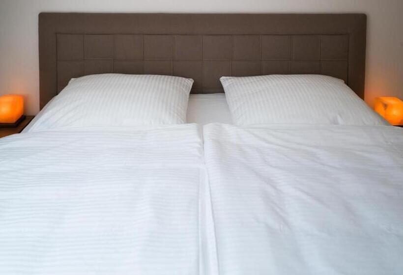 آپارتمان 1 خوابه, A7 Apartments