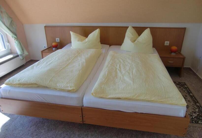 2 Bedrooms Apartment Lake View, Ferienanlage Direkt Am Beetzsee